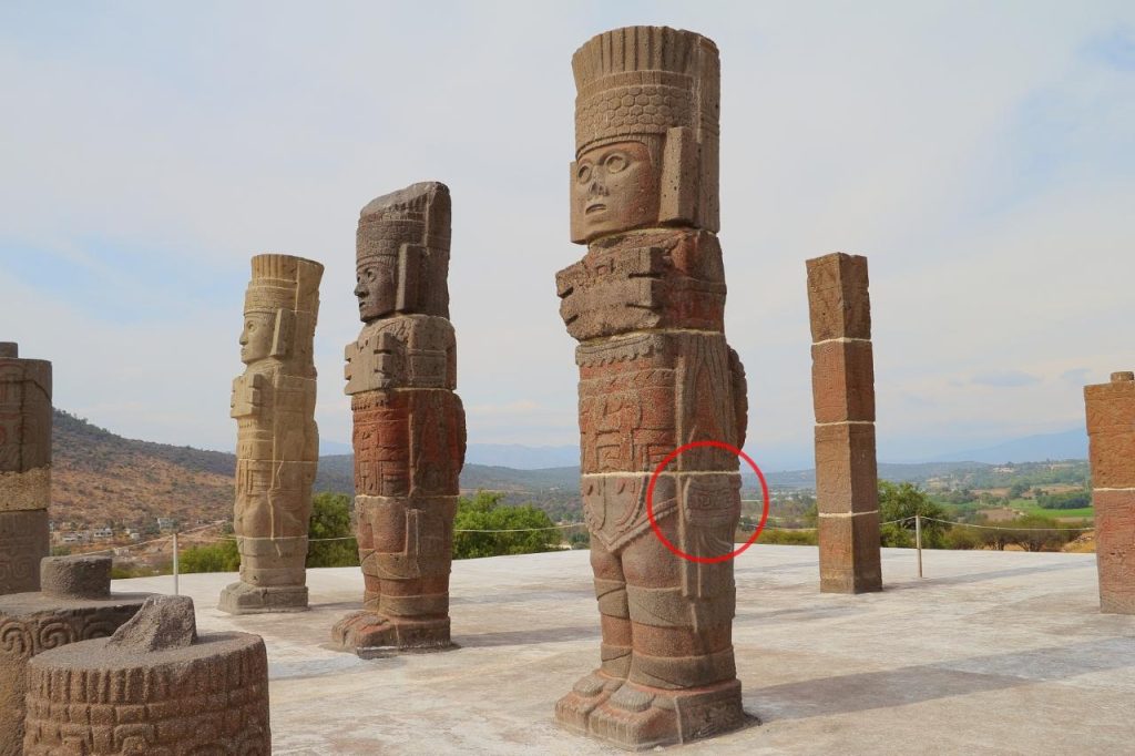 Statue di pietra di Atlanti in cima alla piramide stellare a Tula Hidalgo in Messico. © Credito immagine: Jesus Eloy Ramos Lara | Concesso in licenza da Dreamstime.Com (foto d'archivio per uso editoriale/commerciale)